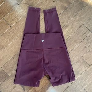 Lululemon Wunder Under high waisted legging burgundy